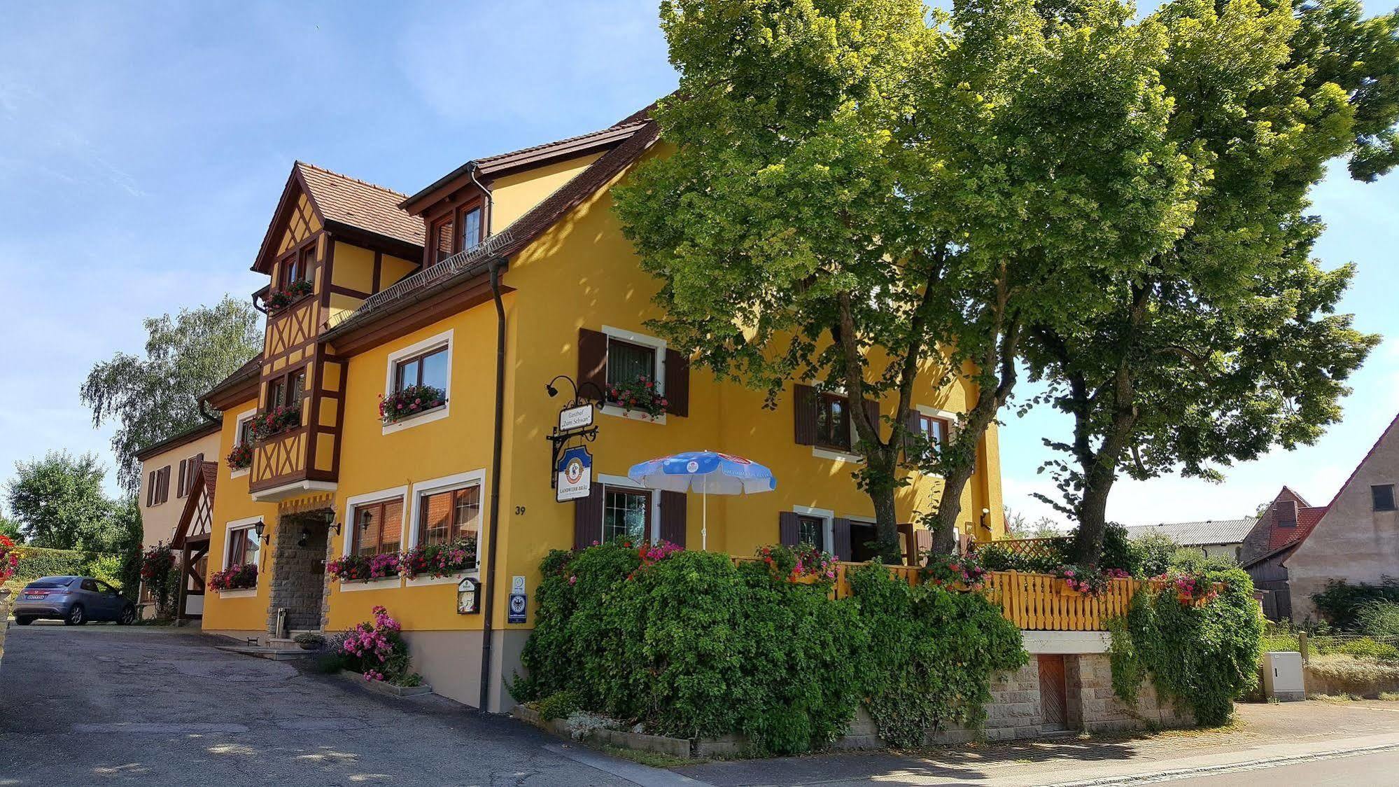 Hotel Gasthof Zum Schwan Steinsfeld Exterior photo